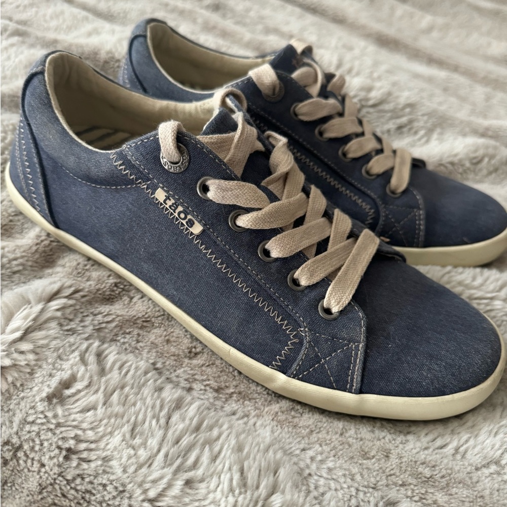 Taos Footwear Blue and White Sneakers with Canvas Upper and Light Rubber Sole - Picture 2 of 5